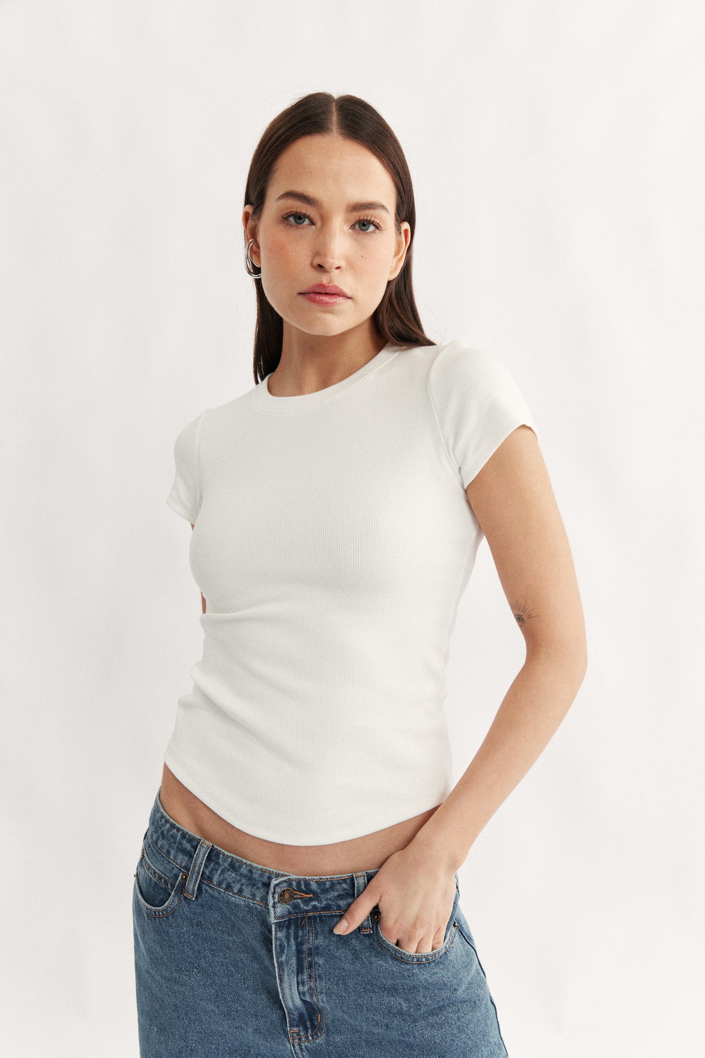 Clara Classic T-Shirt Powder, womens crew neck tshirt in white